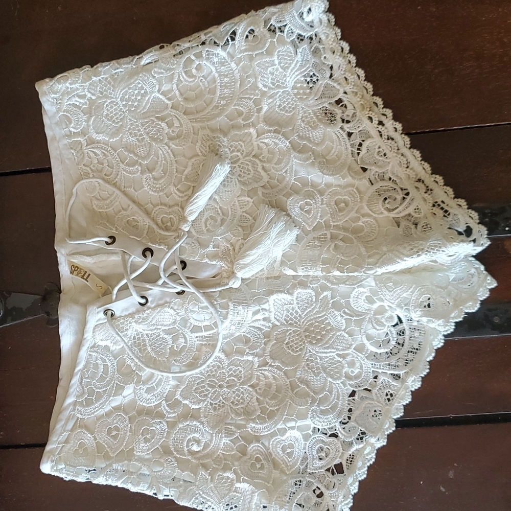 NWT Spell Sample Lace Shorts Size S